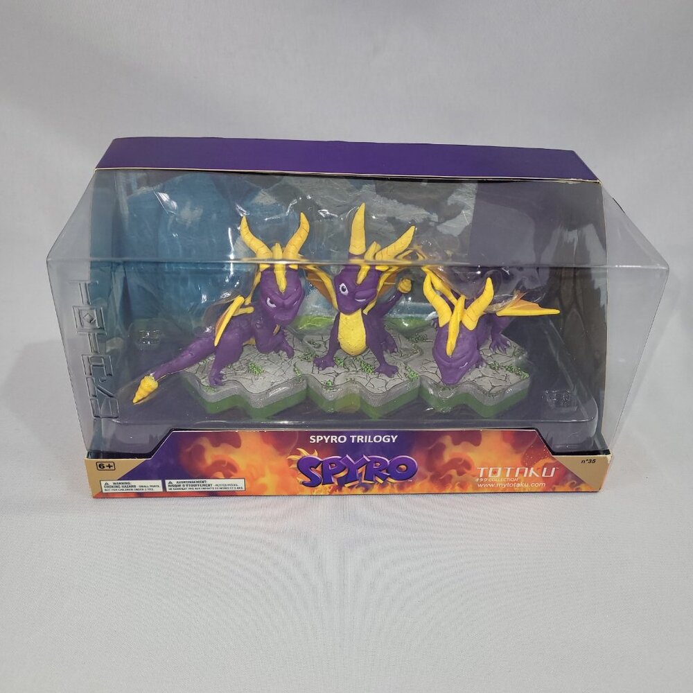Spyro Trilogy Dragon 3 Figures Totaku Collection by Think Geek